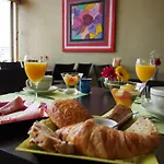 Contact Atoll Hotel 3*