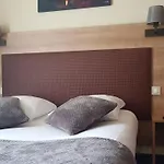 Contact Atoll 3* Niort