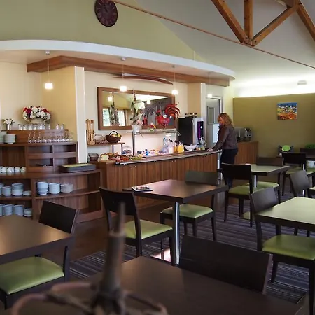 Contact Atoll Hotel Niort