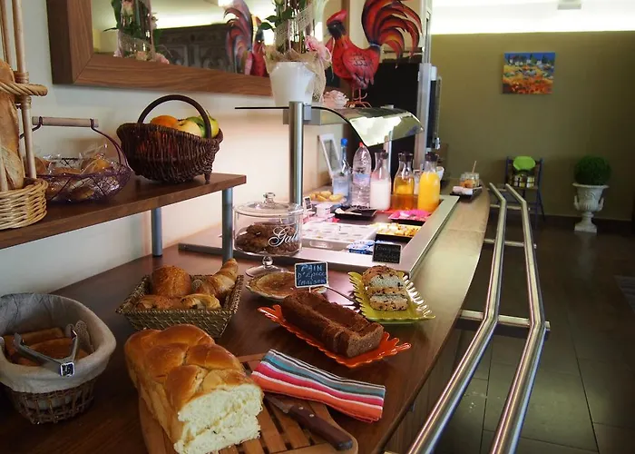 Отель Contact Atoll Ньор