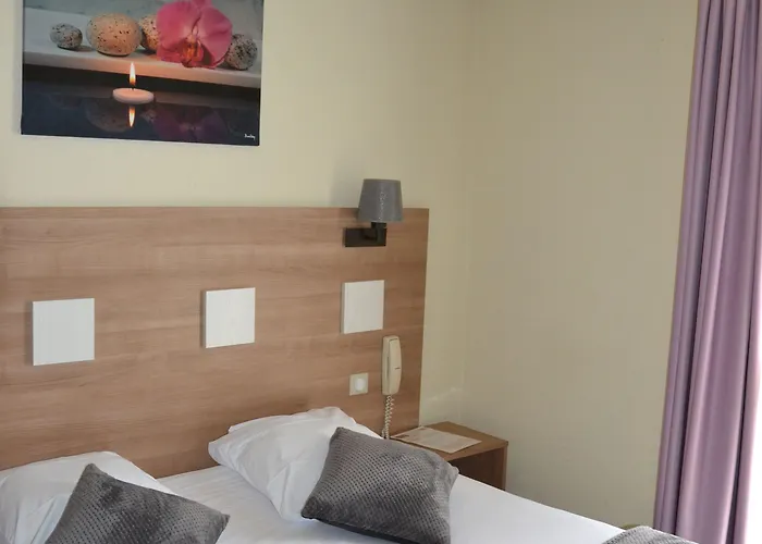 Contact Atoll Hotel 3*