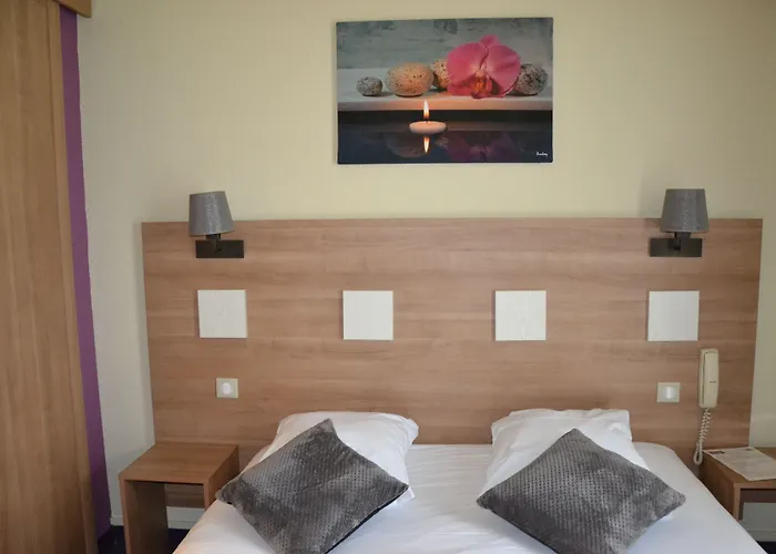 Contact Atoll Hotel Niort