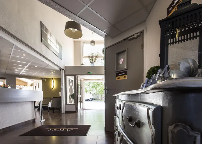 Contact Atoll Hotel 3*