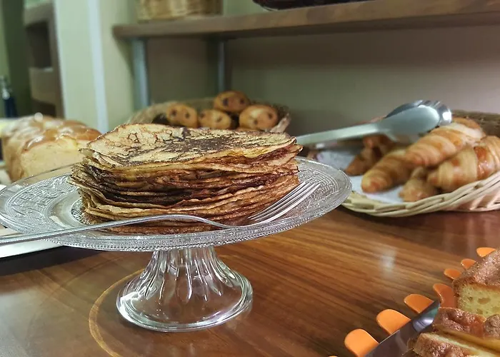 Contact Atoll Отель 3*